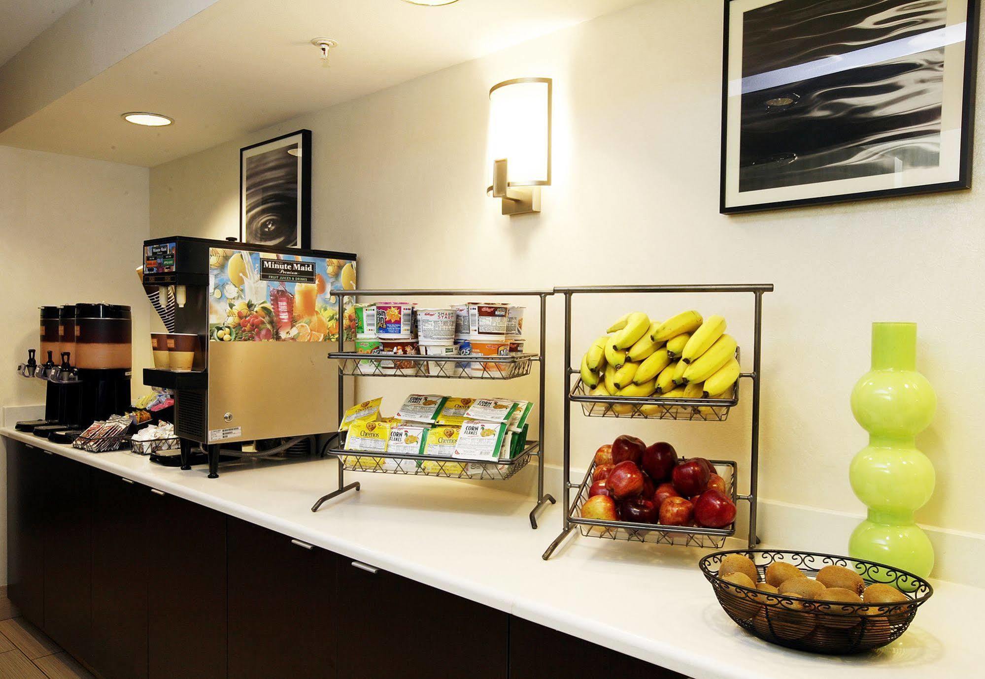 Springhill Suites Anchorage Midtown Exteriér fotografie